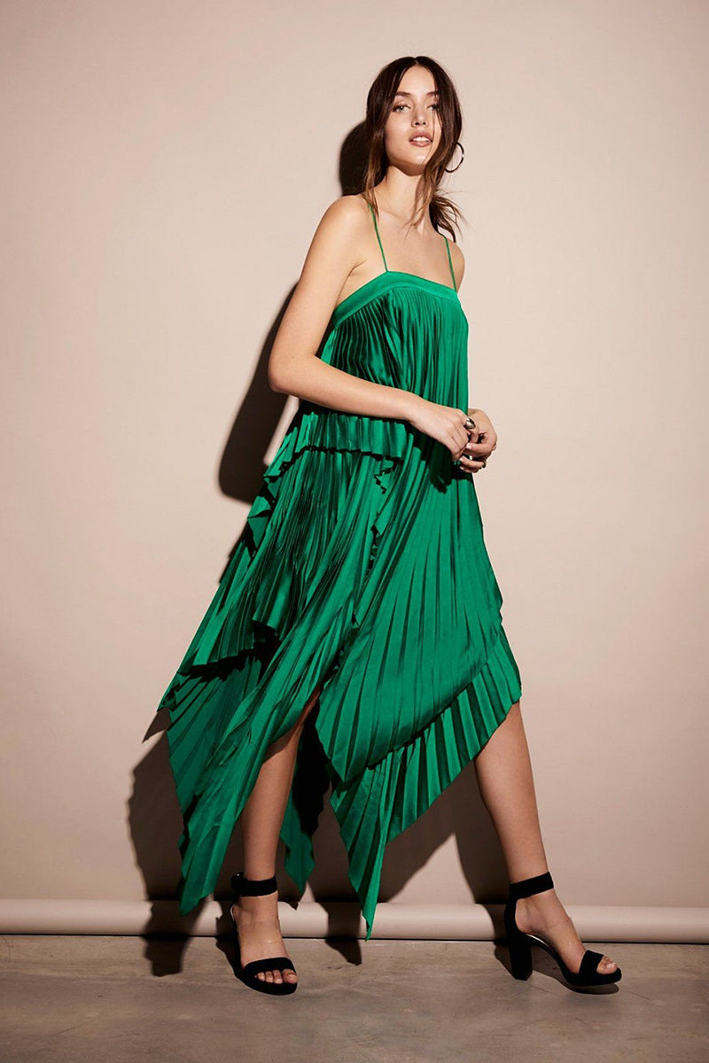 Cedar Pleat Dress Green Rabbit Borrows Cedar Pleat Dress Green Rabbit Borrows